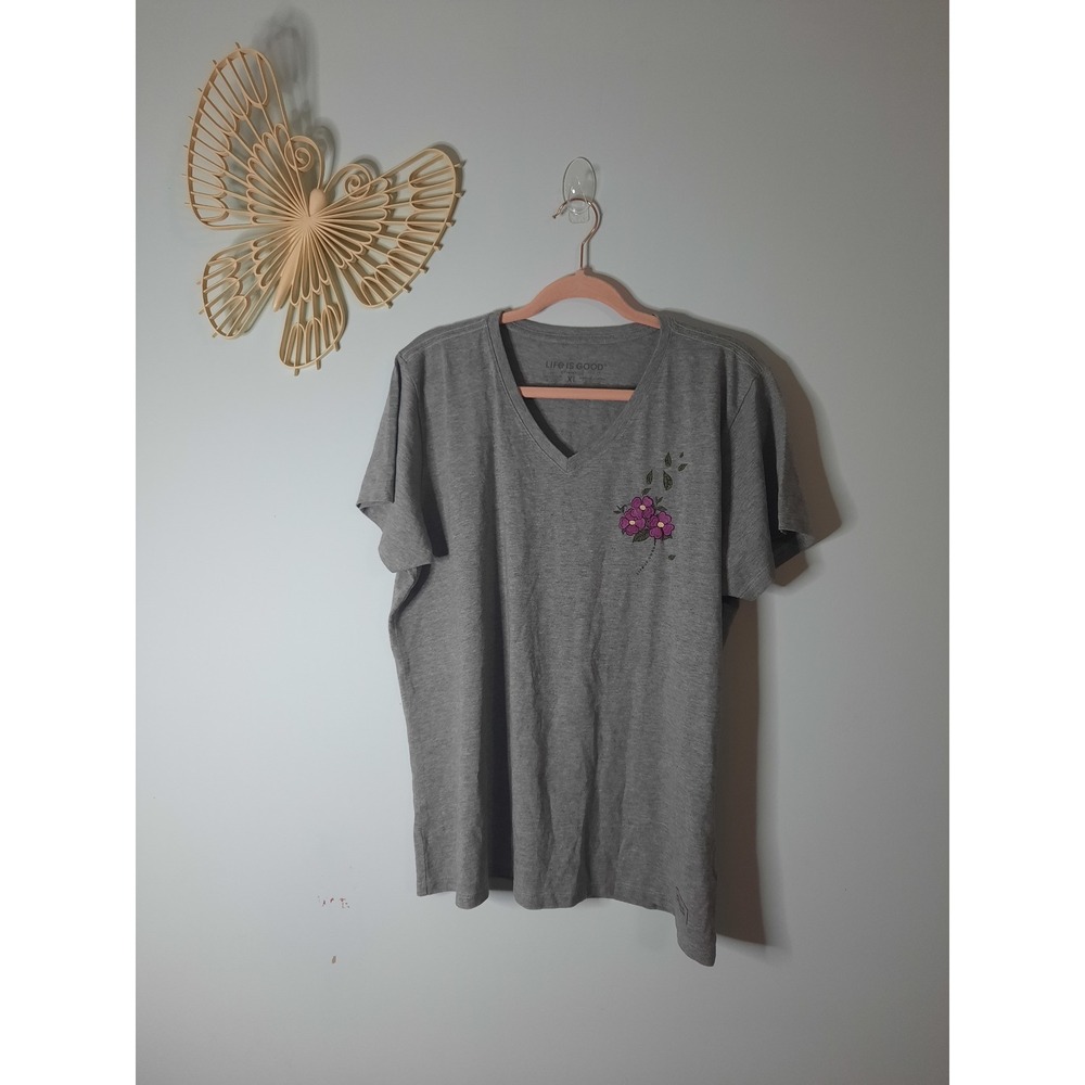 Life Is Good Crusher Tee Womens XL Gray V-Neck Short Sleeve Purple Floral Shirt
